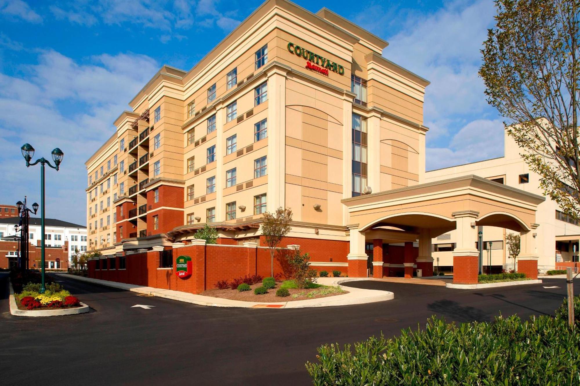 Courtyard Reading Wyomissing Hotel Exterior photo